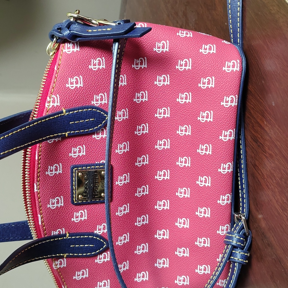 Dooney & Bourke St Louis Crossbody Purse W Crossbody Strap - Picture 9 of 12